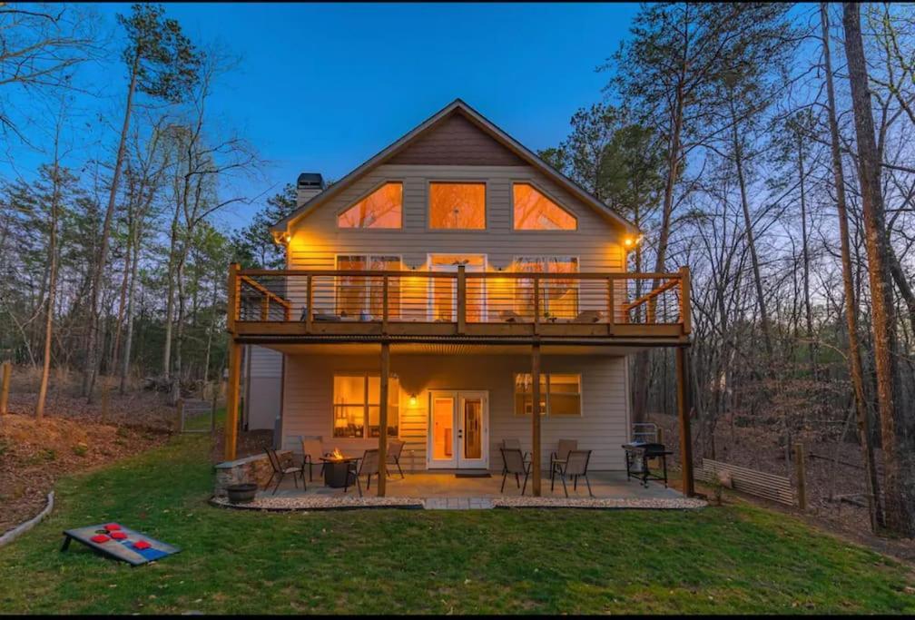 Peaceful Modern Chalet In Ellijay Exterior photo
